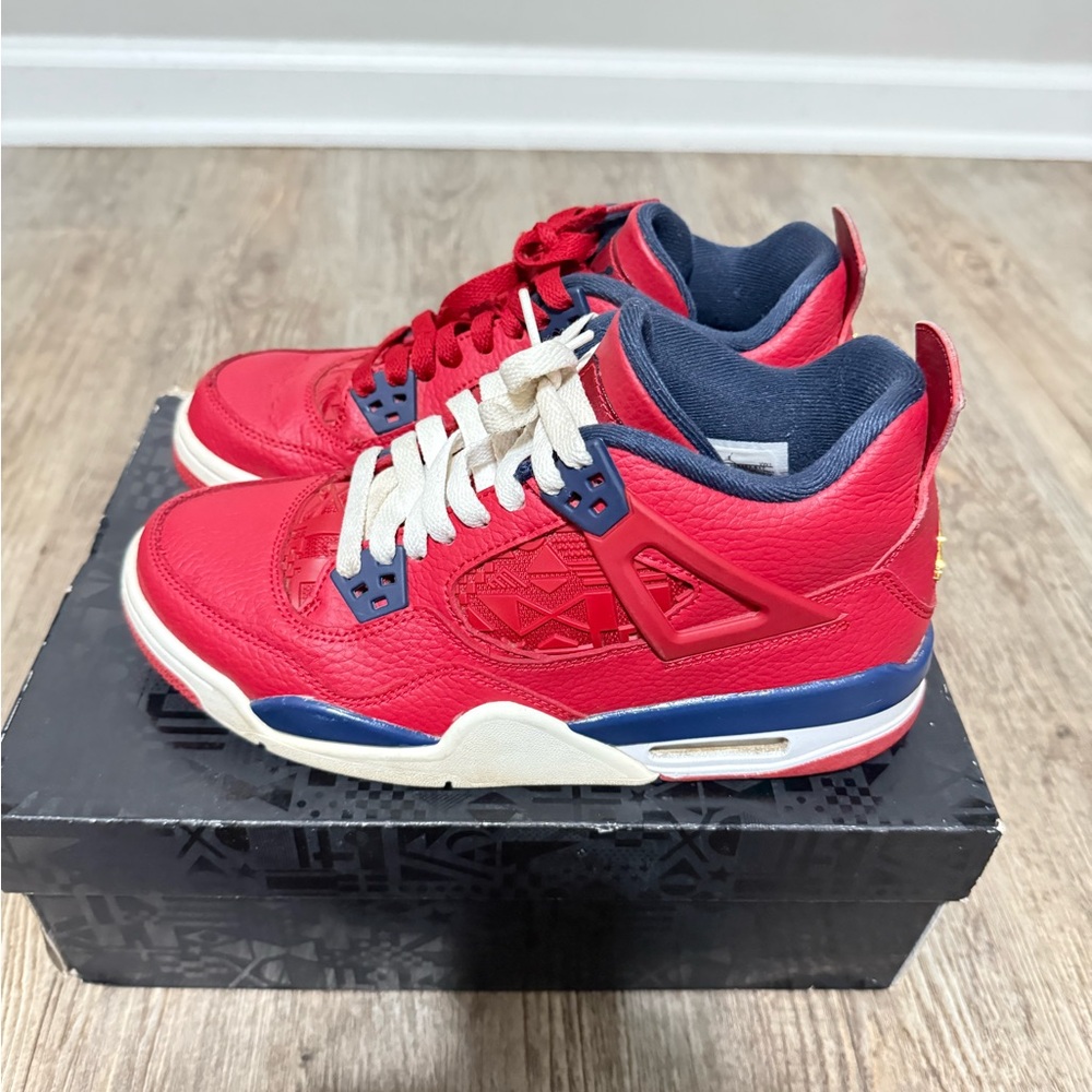 Jordan 4 Retro